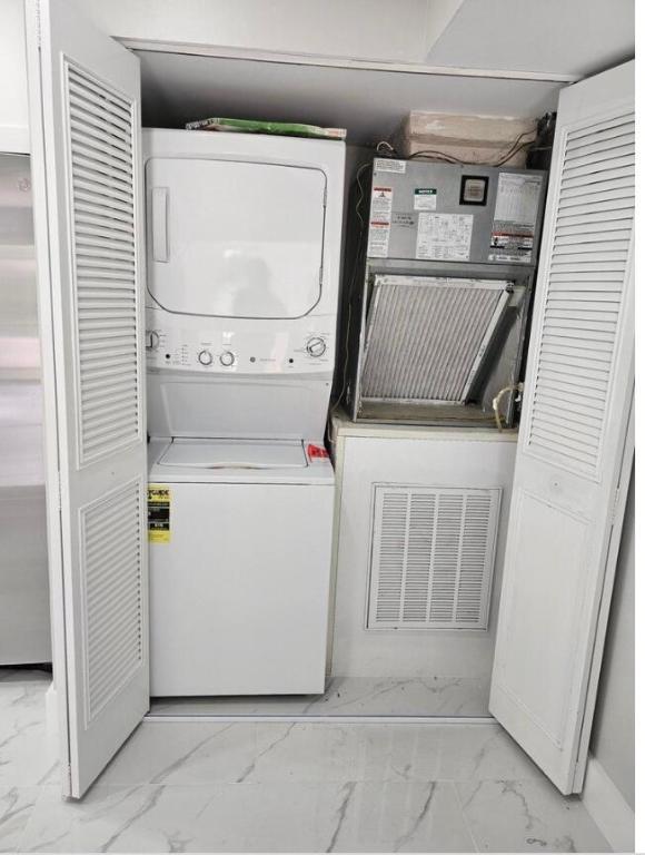 Pine Ridge at Haverhill - Residential Lease