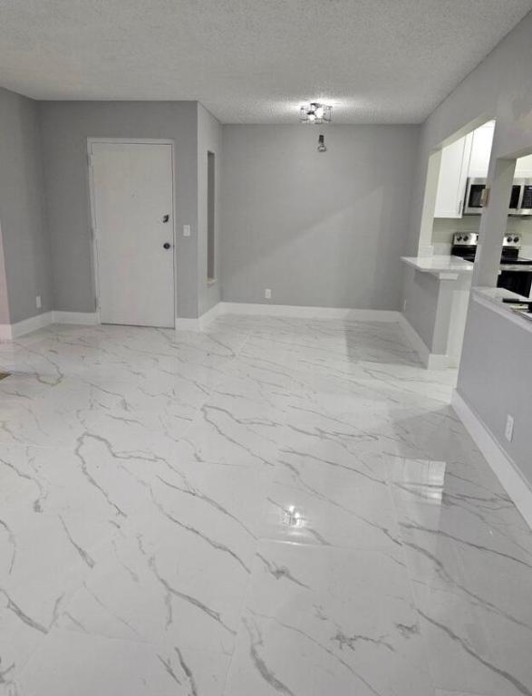 Pine Ridge at Haverhill - Residential Lease