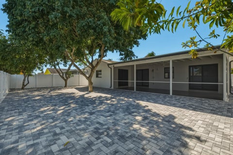 Tiny photo for 22390 SW 66th Avenue, Boca Raton, FL 33428 (MLS # B26031535)
