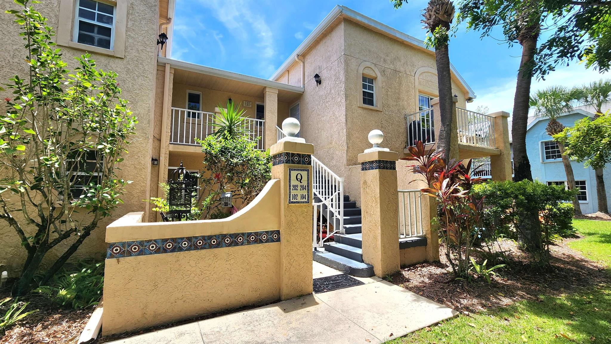 2/2 condo located in a desirable location close to schools, shopping, I95, turnpike, hospitals, and local beaches. The condo features tile throughout, screened balcony with garden views, granite counter-tops, new kitchen cabinets, new water heater, new dishwasher, new microwave, new washer and dryer, new front door, updated shower and bathrooms, and much more. Don't miss this one!!