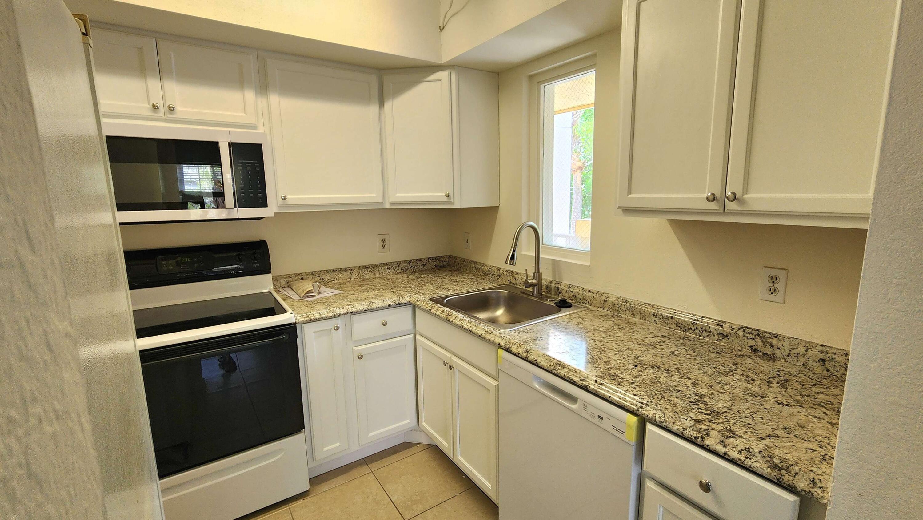 EVERGREEN AT PORT ST LUCIE, A CONDOMINIUM - Residential