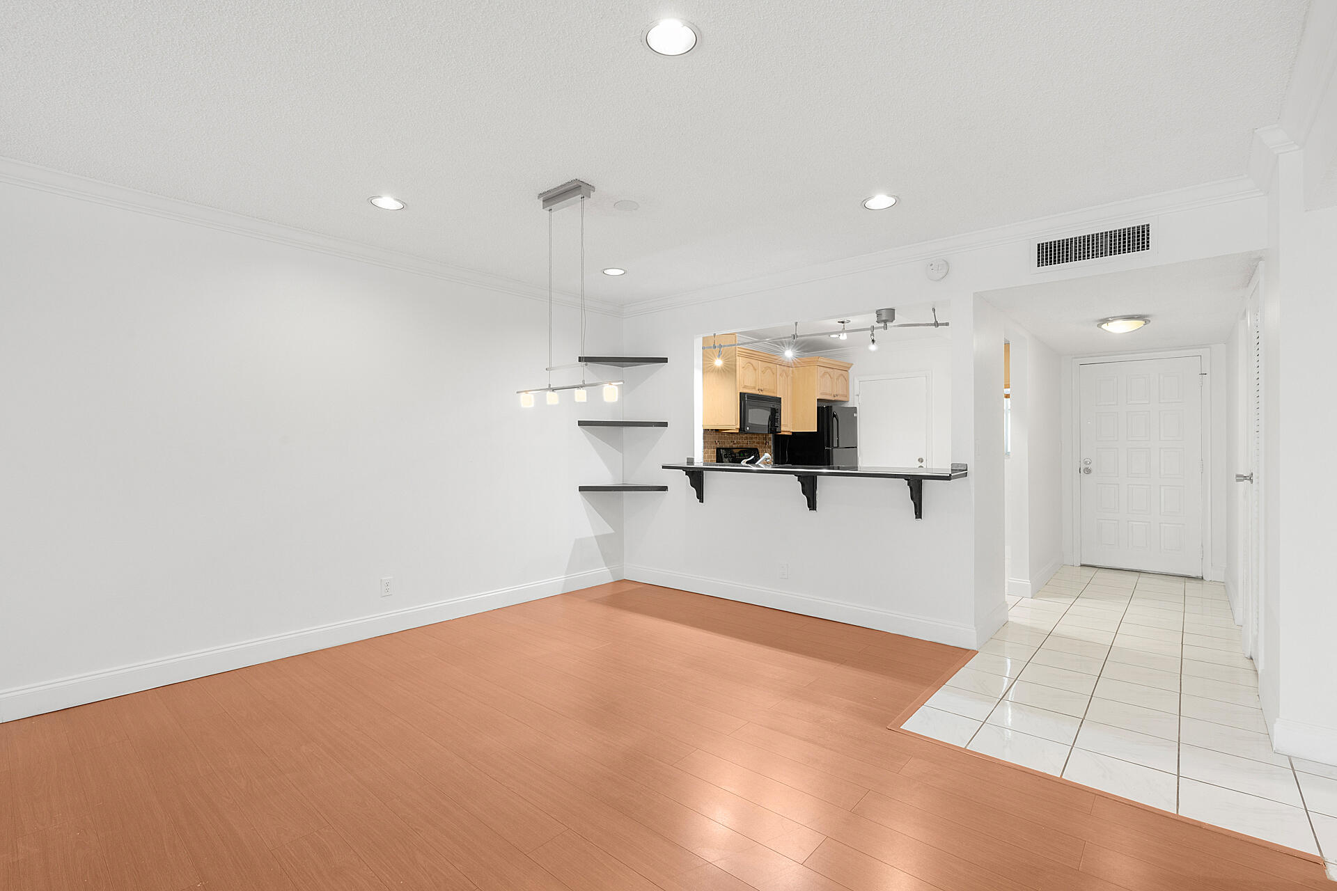 6300 S Falls Cir Drive 213