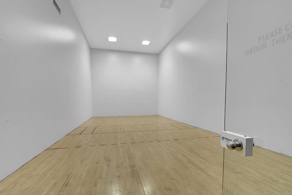 THOROUGHBRED LAKE ESTATES 1 - Residential