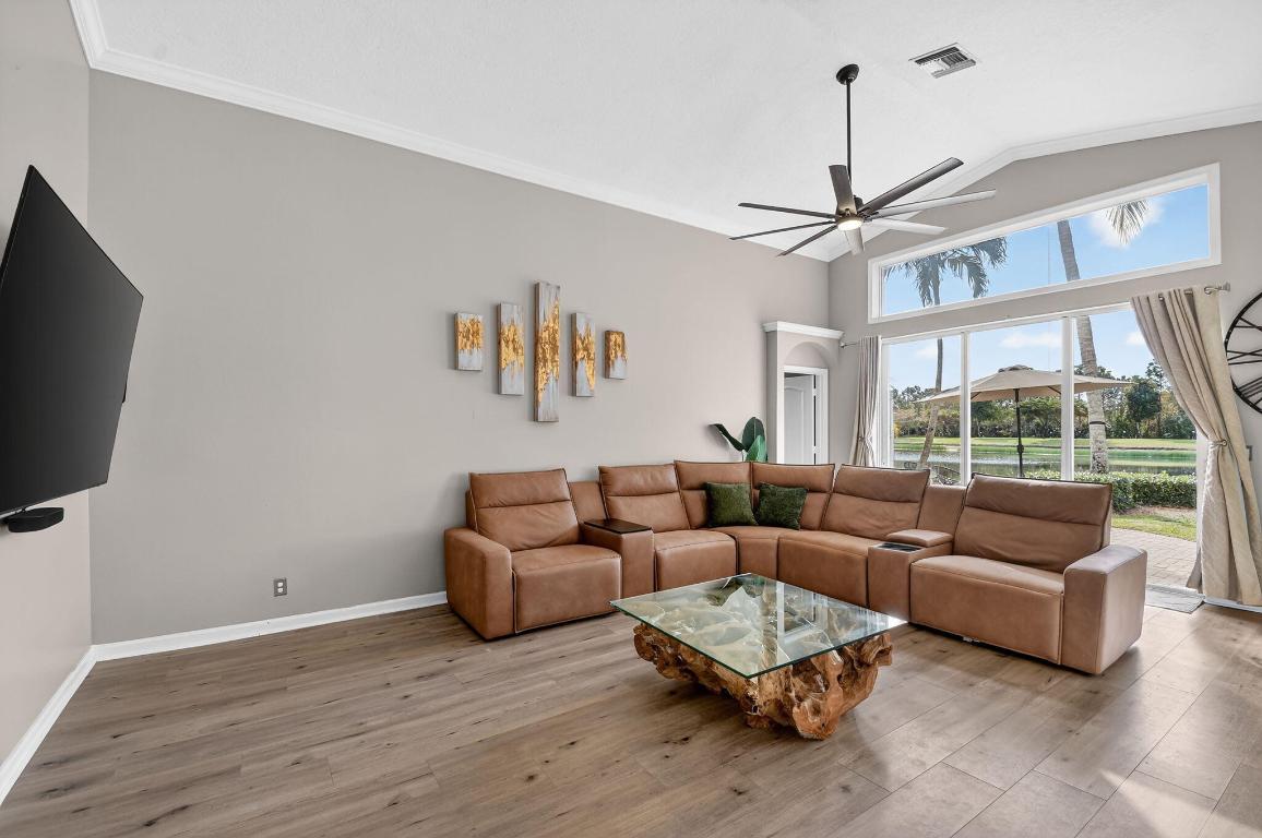 THOROUGHBRED LAKE ESTATES 1 - Residential