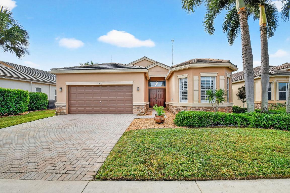 THOROUGHBRED LAKE ESTATES 1 - Residential