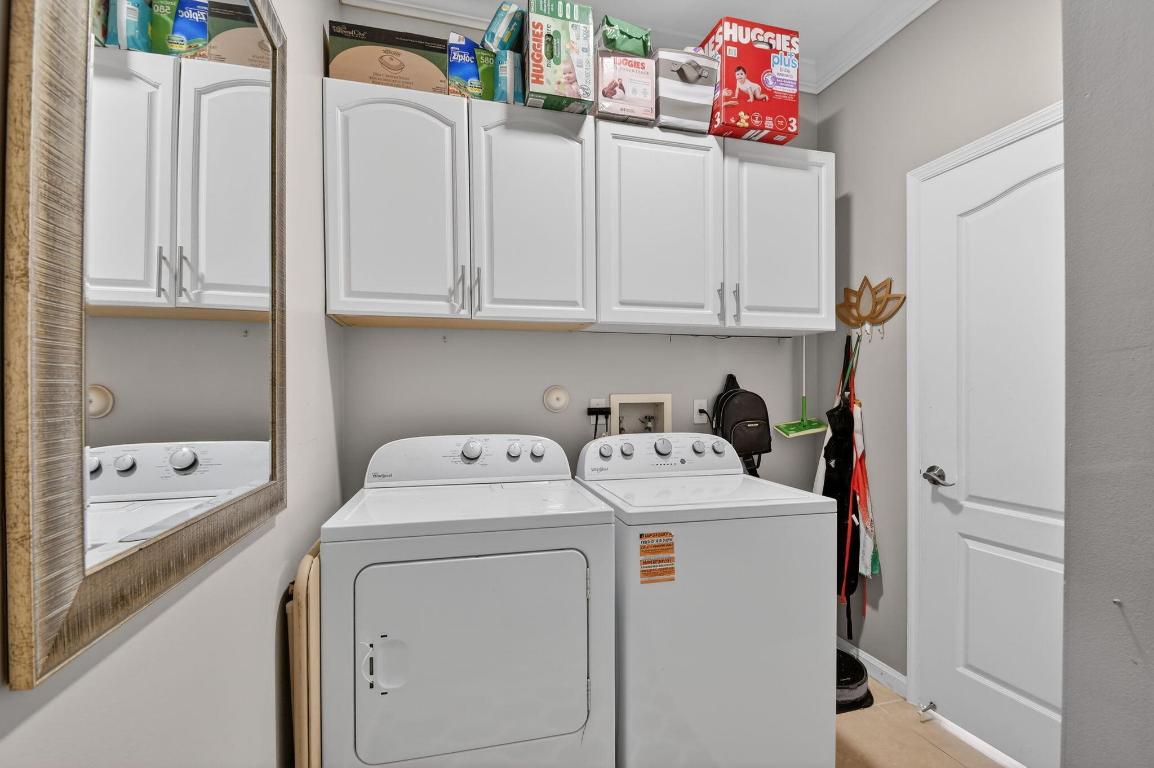 THOROUGHBRED LAKE ESTATES 1 - Residential