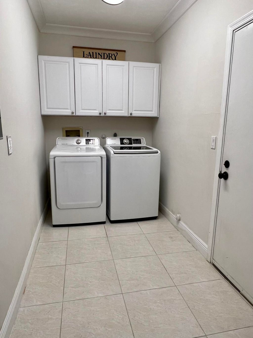 Photo of 1905 Canterbury Circle, Wellington, FL 33414 (MLS # B26018126)