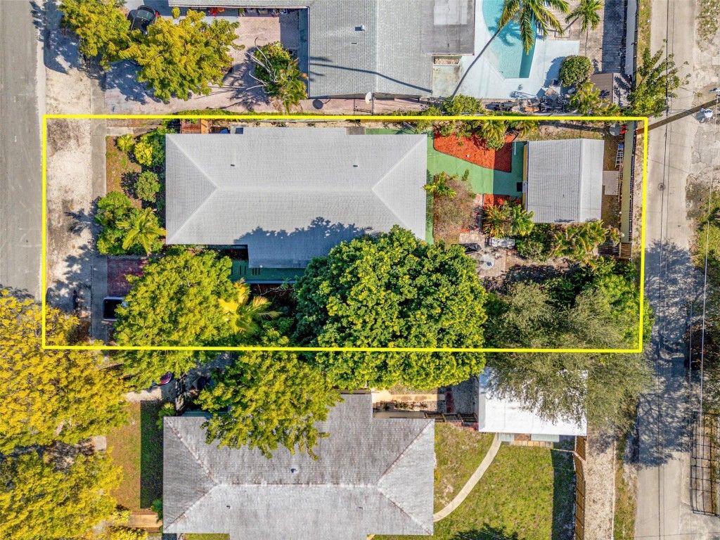 Photo of 255 SW 15th Street, Dania Beach, FL 33004 (MLS # F10548810)