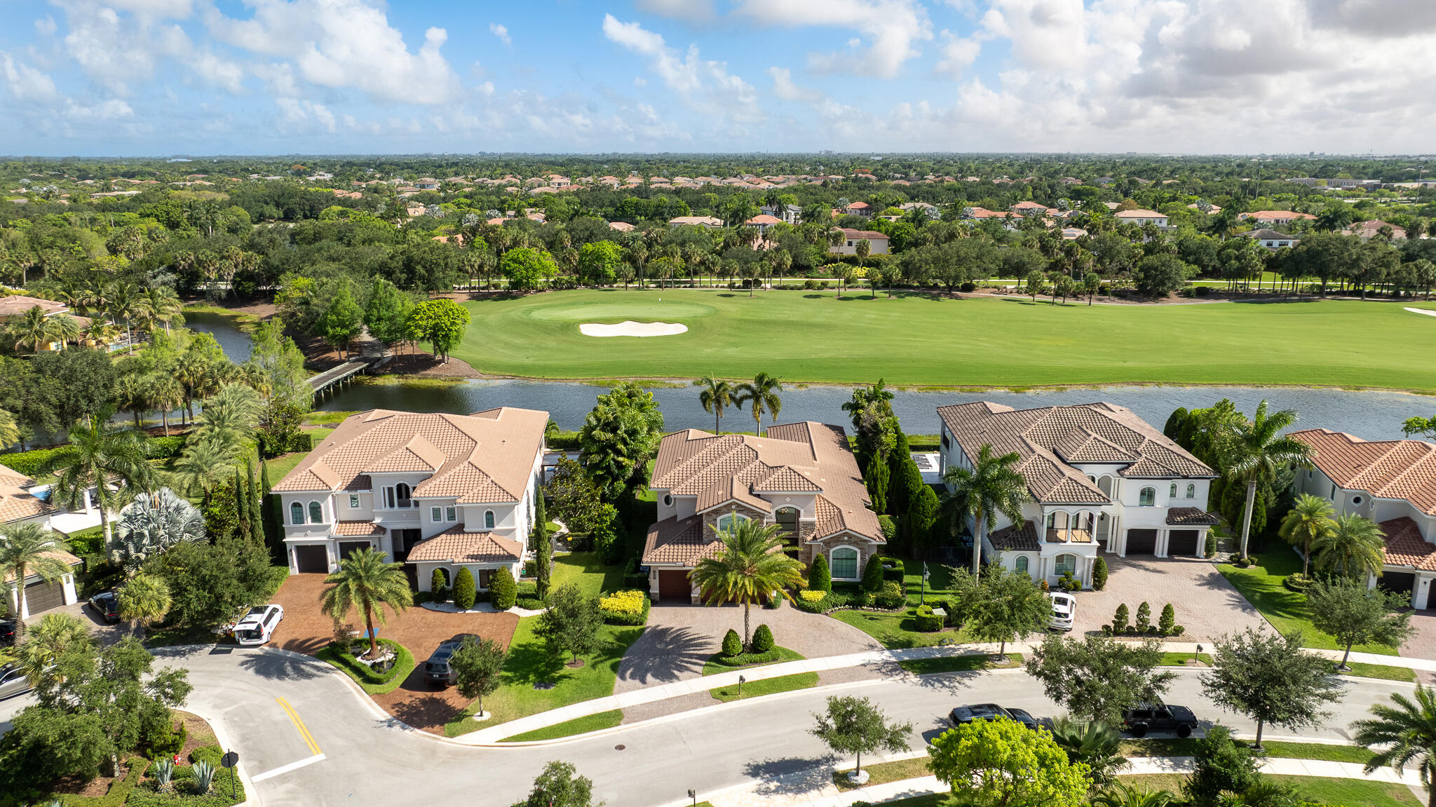 PARKLAND GOLF & COUNTRY CLUB - Residential