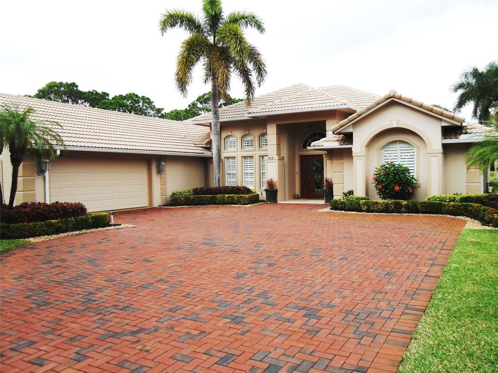 Photo of 9618 Knollwood Lane, Fort Pierce, FL 34951 (MLS # F10416418)