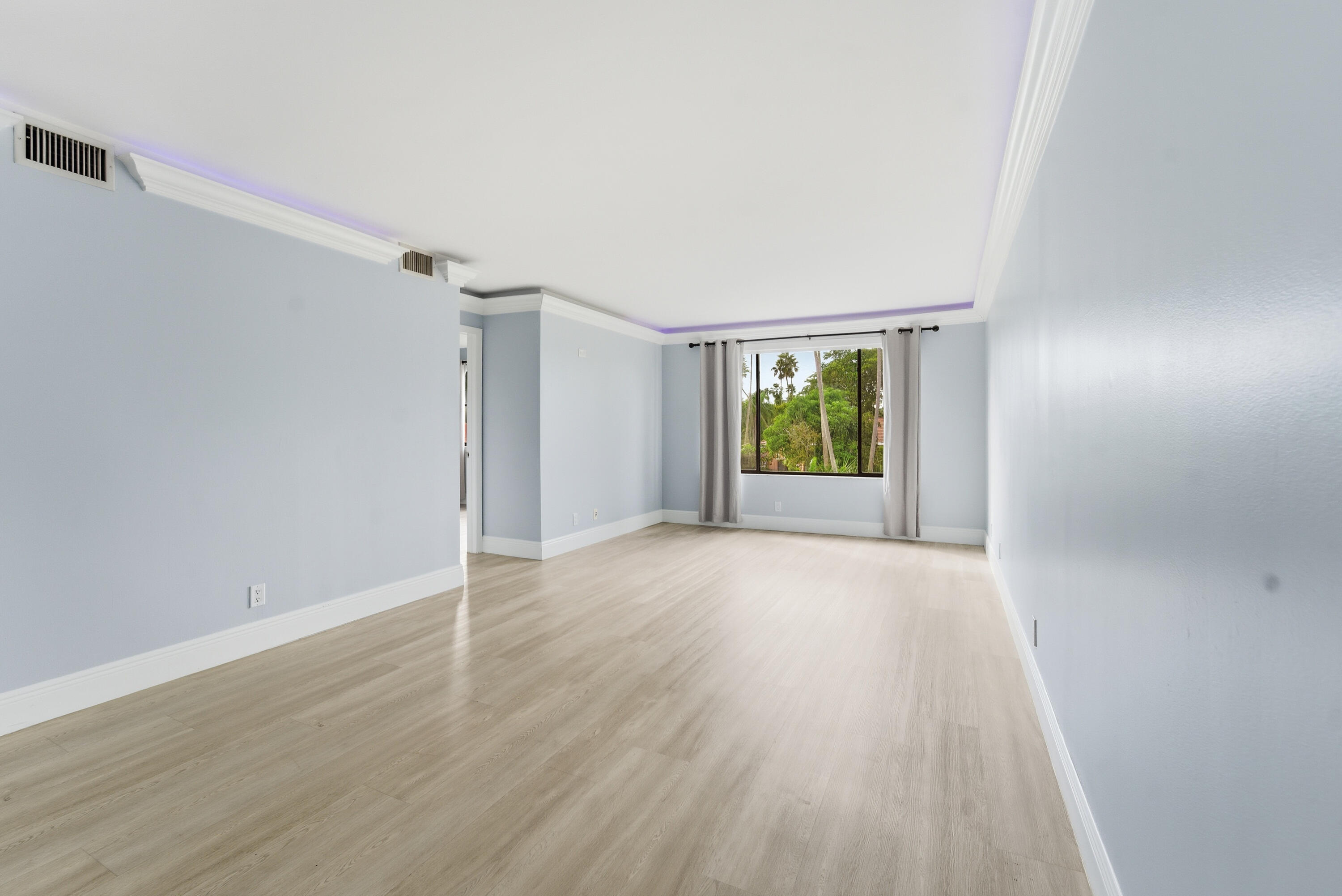 WATERS EDGE OF CORAL SPRINGS - Residential