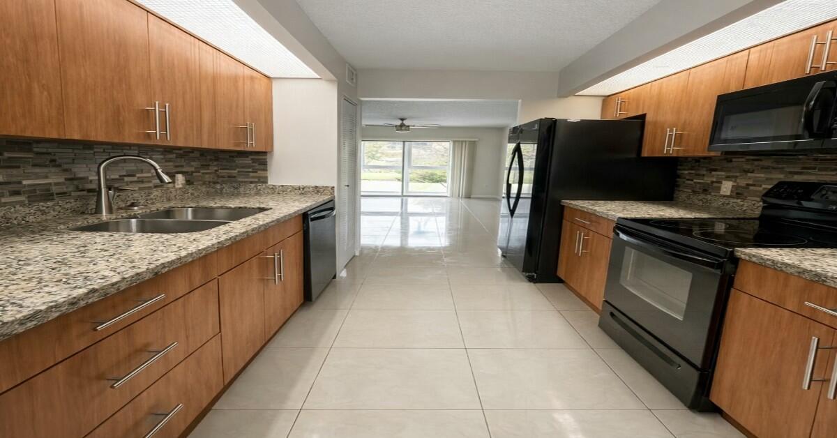 12551 SW 16th Court 206c