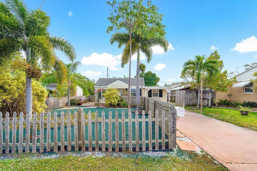 Photo of 1228 N E Street, Lake Worth Beach, FL 33460 (MLS # R10960198)