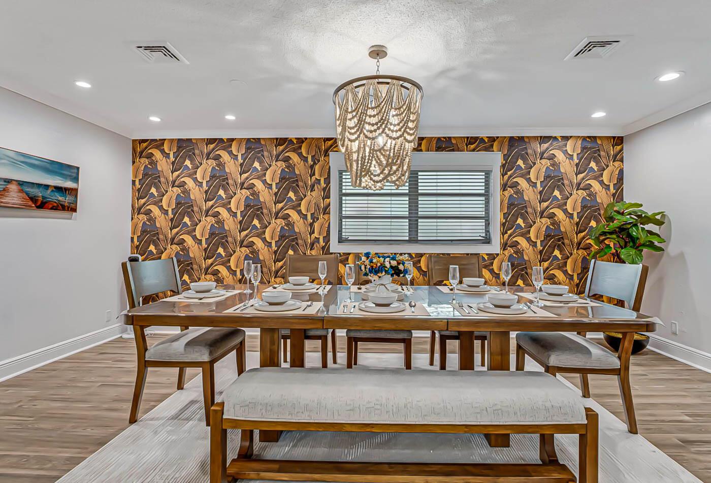 LAKE WORTH TOWN OF - Residential Lease