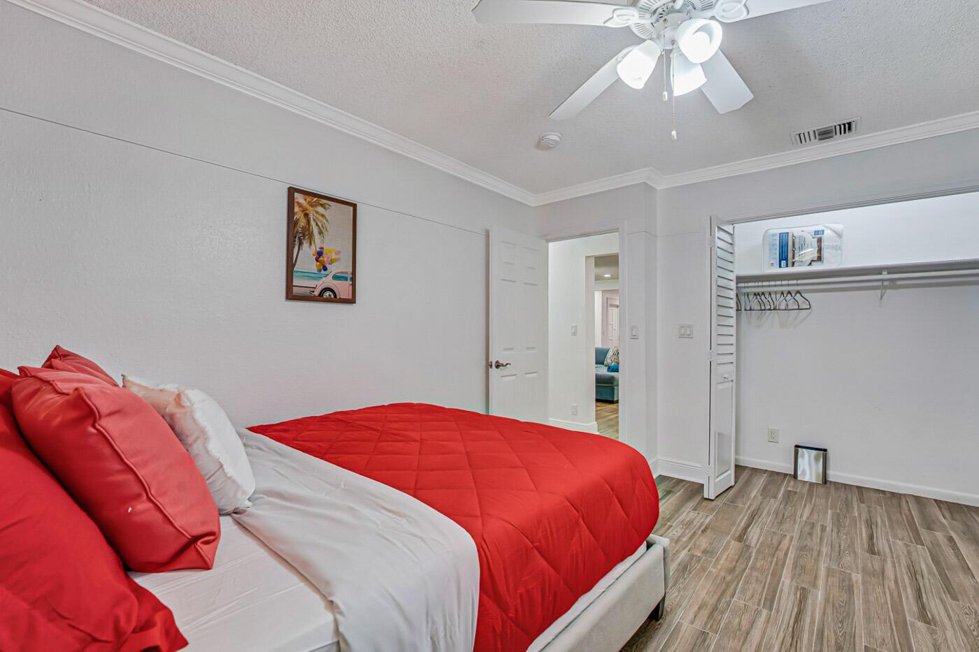 LAKE WORTH TOWN OF - Residential Lease