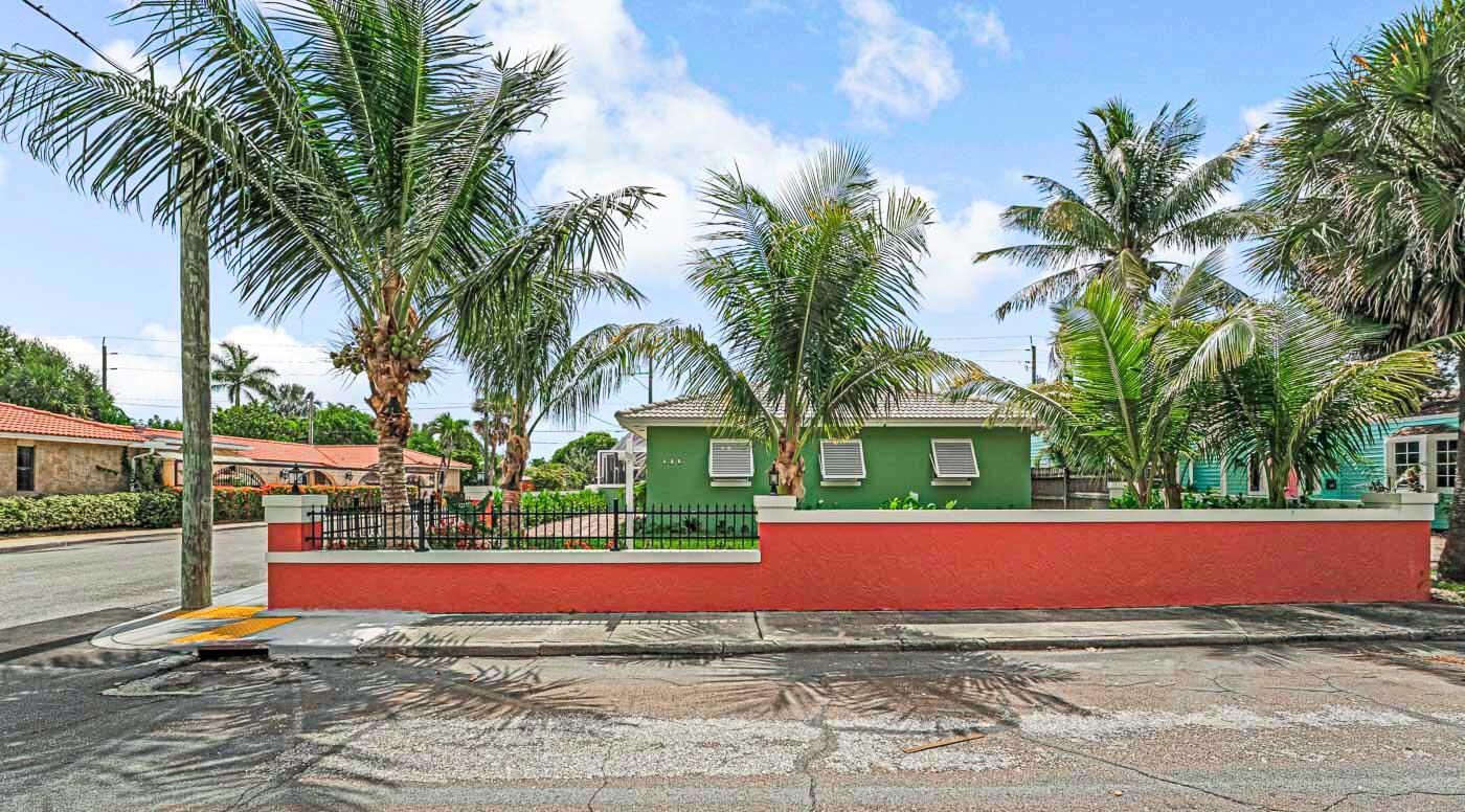 LAKE WORTH TOWN OF - Residential Lease