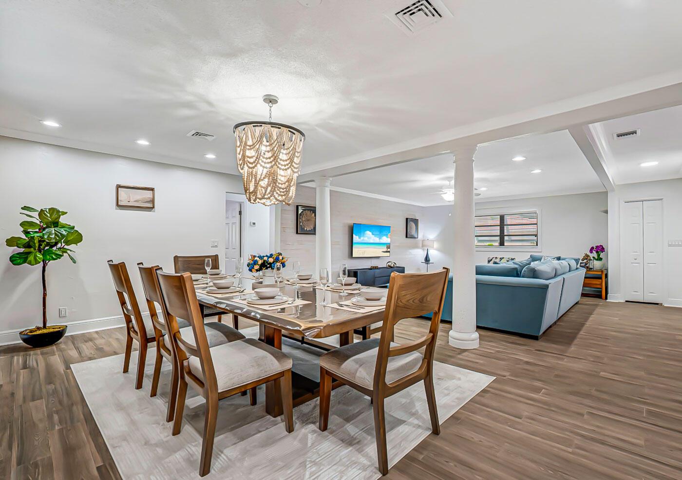 LAKE WORTH TOWN OF - Residential Lease