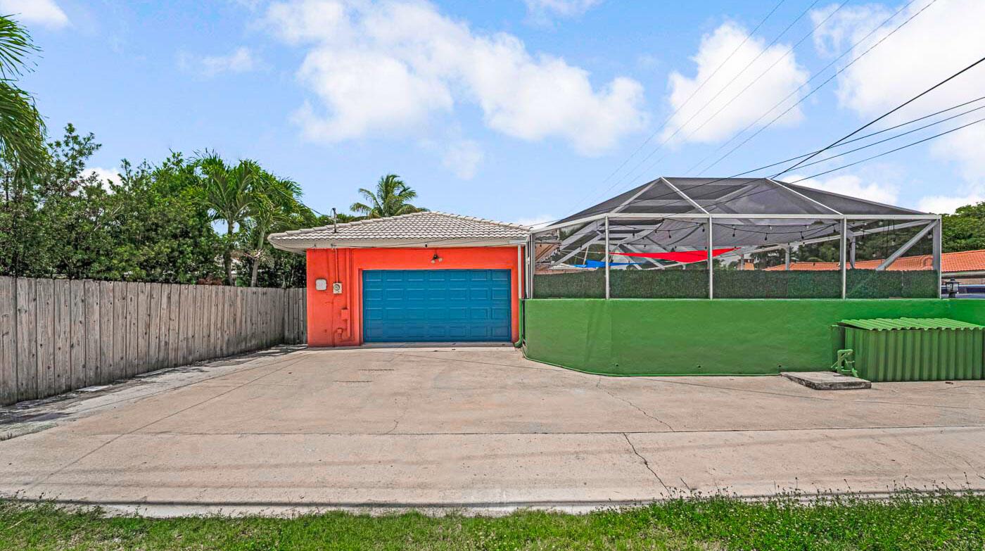 LAKE WORTH TOWN OF - Residential Lease