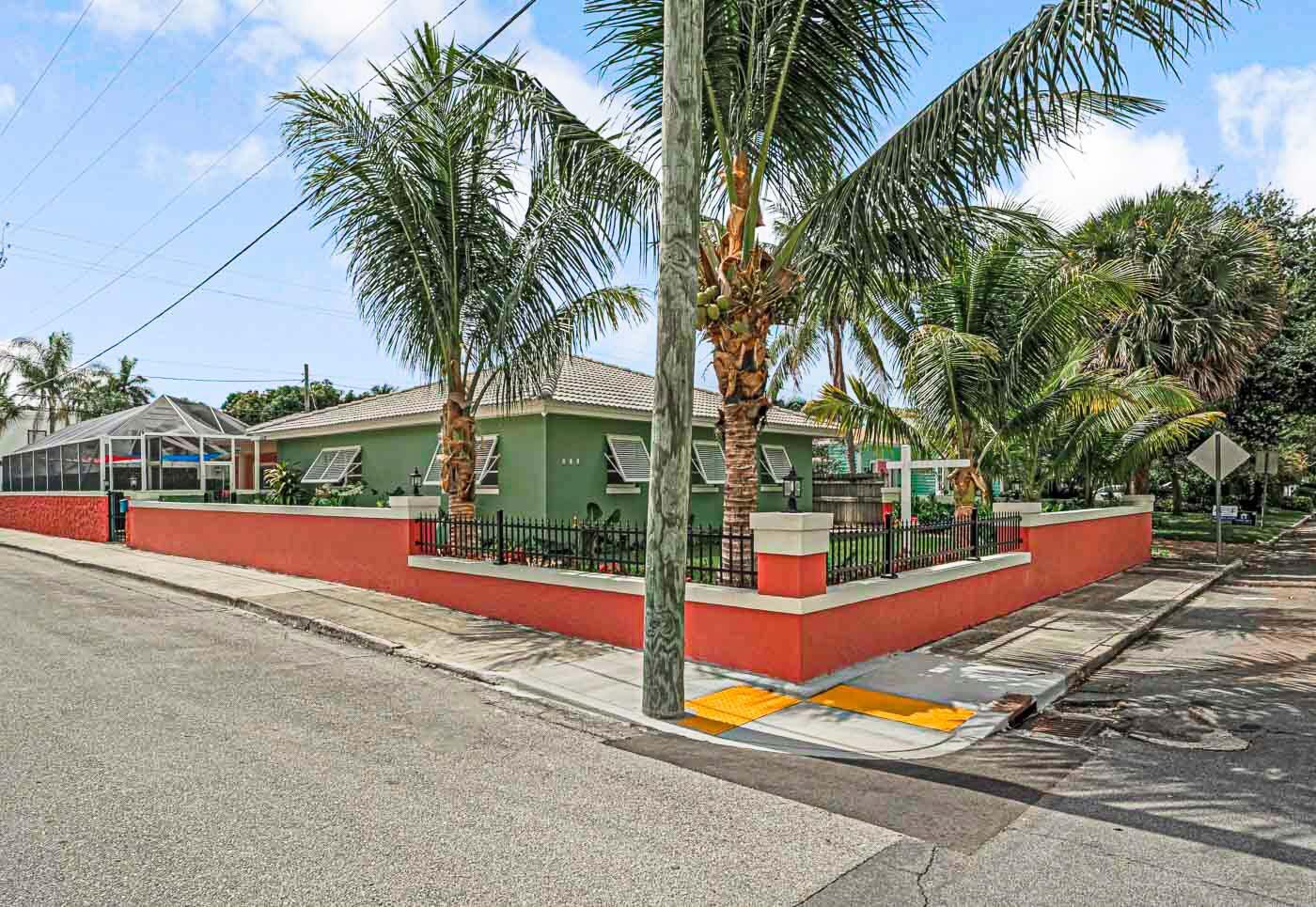 LAKE WORTH TOWN OF - Residential Lease