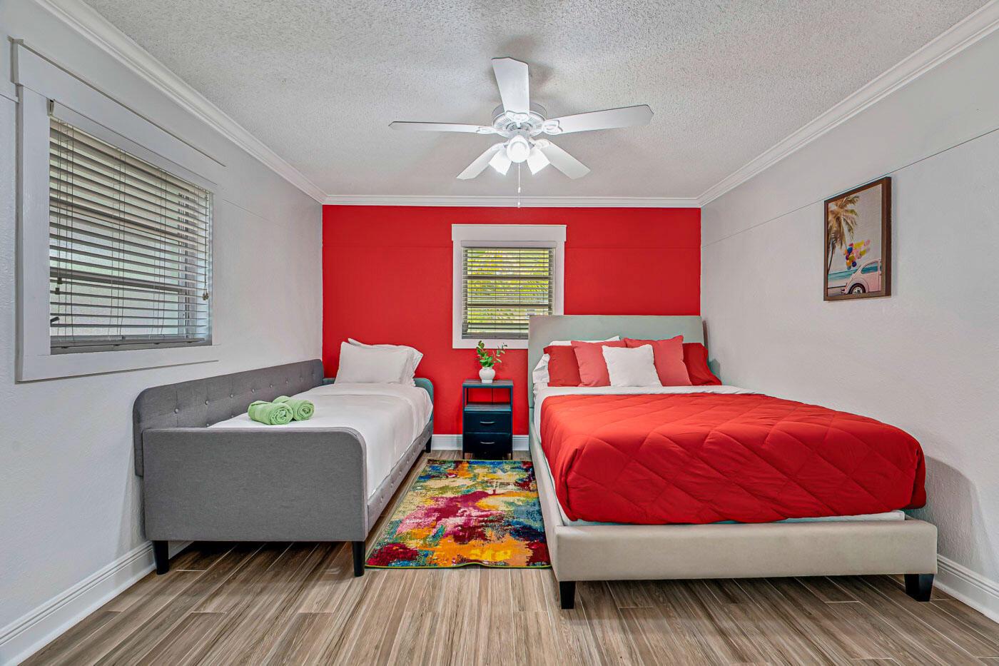 LAKE WORTH TOWN OF - Residential Lease