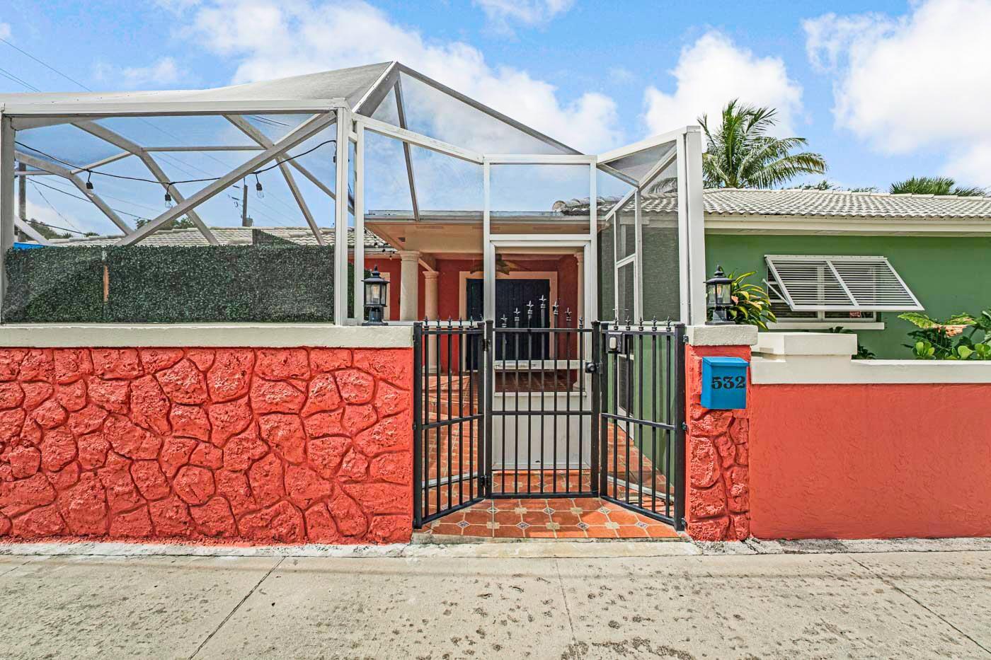 LAKE WORTH TOWN OF - Residential Lease