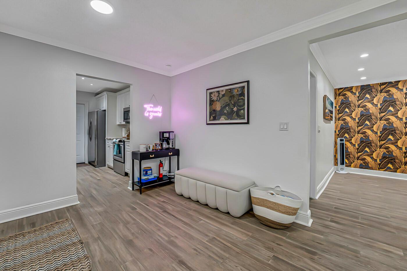 LAKE WORTH TOWN OF - Residential Lease