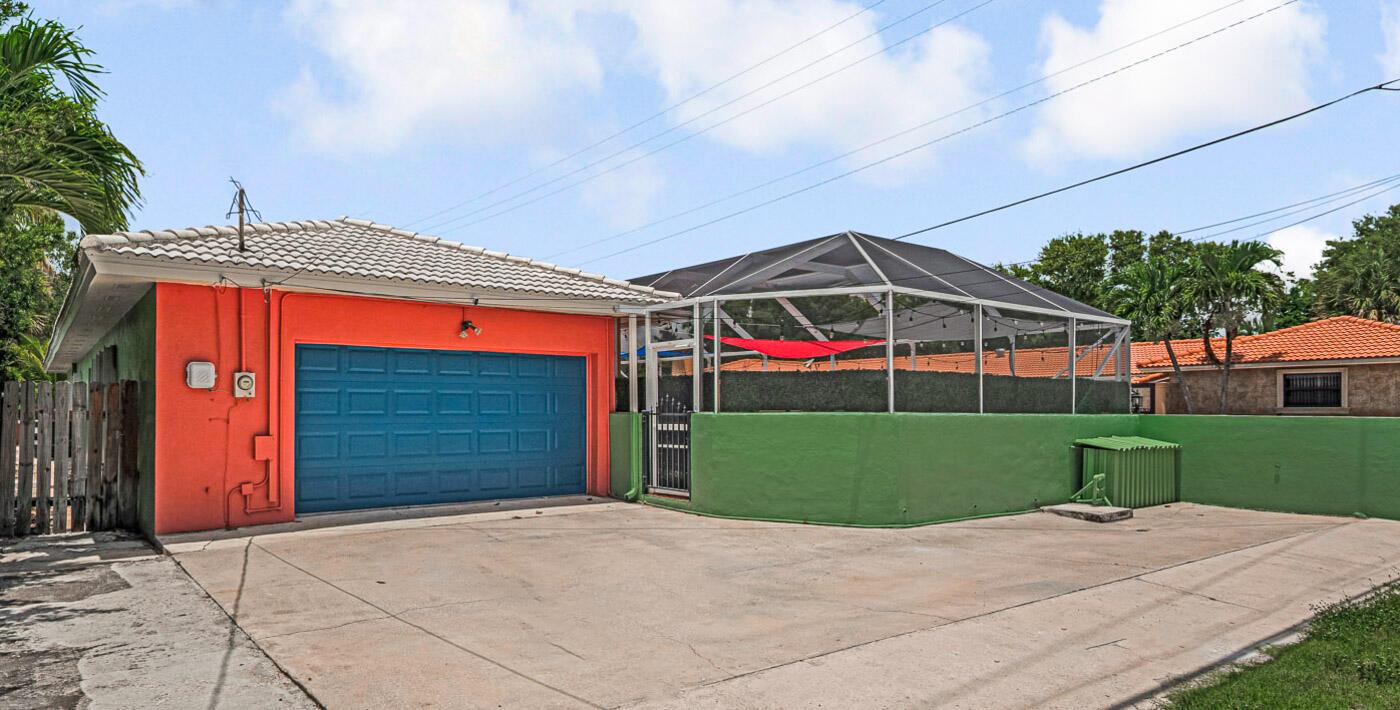 LAKE WORTH TOWN OF - Residential Lease