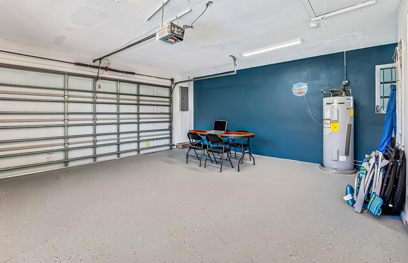 LAKE WORTH TOWN OF - Residential Lease