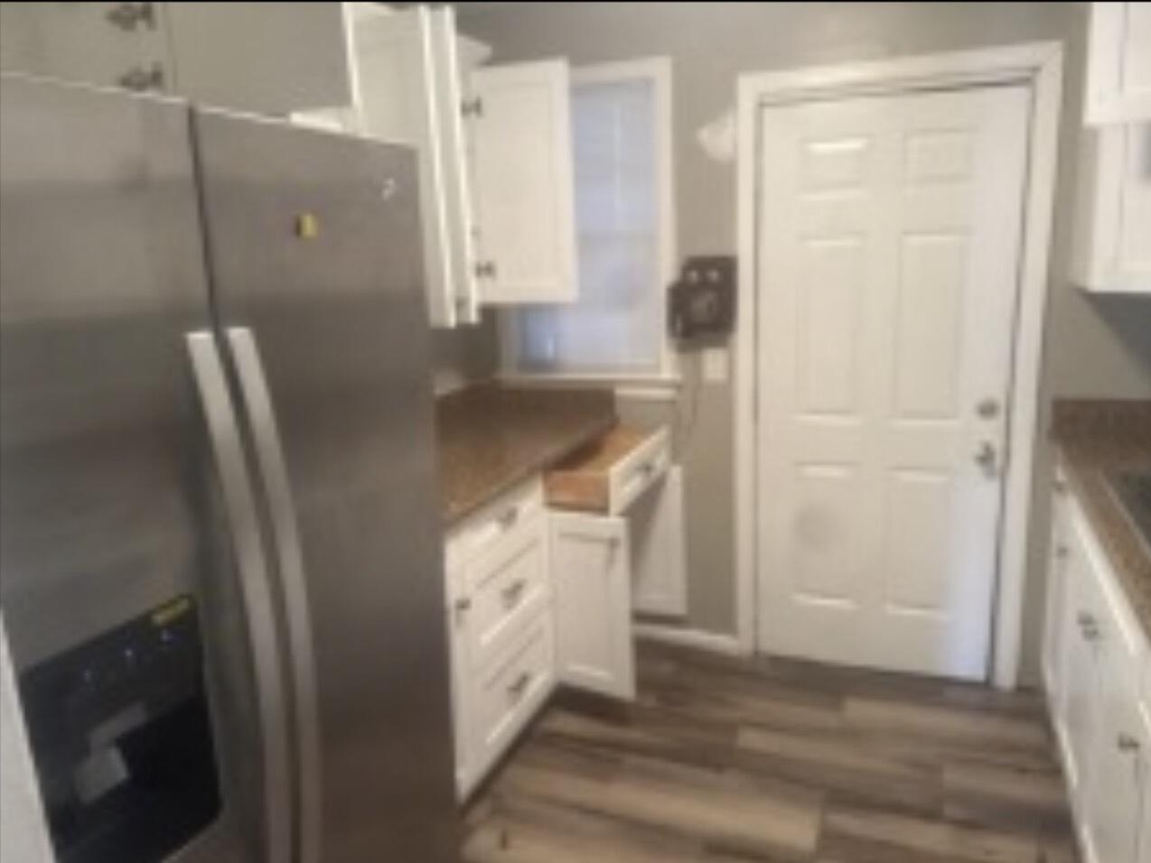 1659 University Street