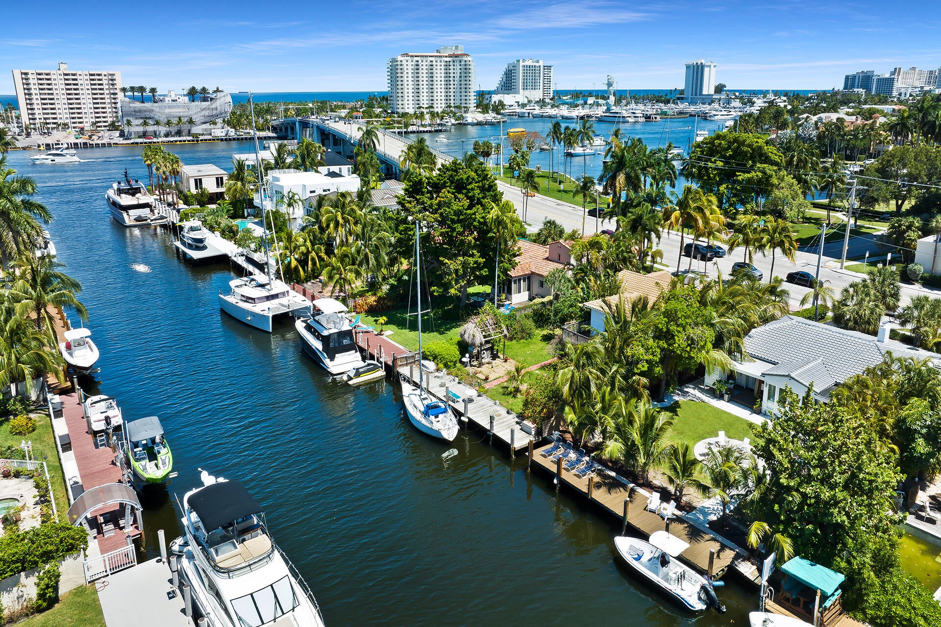 2517 E LAS OLAS Boulevard