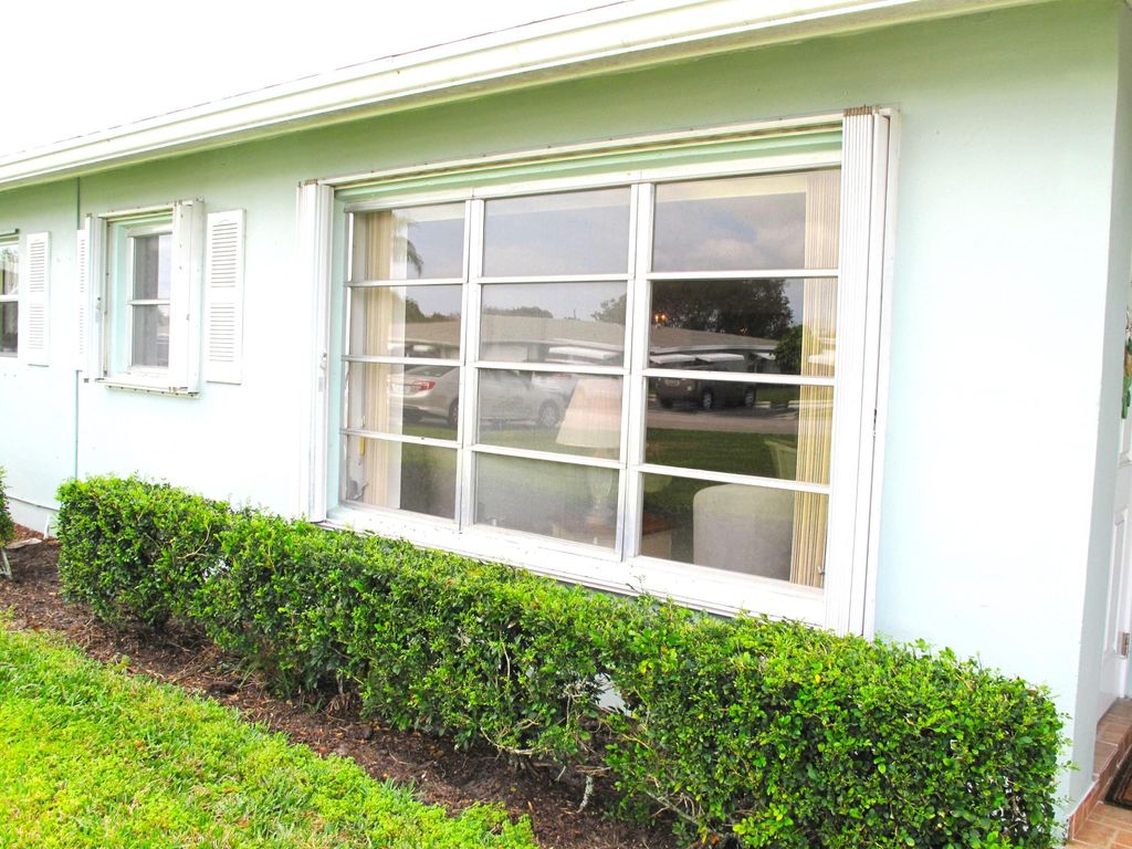 Photo of 220 E High Point Court E #C, Delray Beach, FL 33445 (MLS # R10969755)