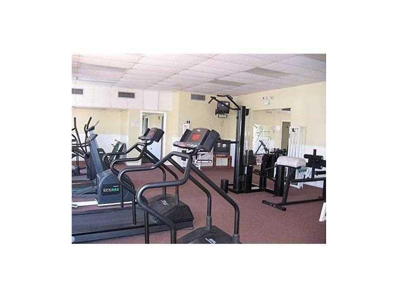 ALLINGTON TOWERS CONDO - Residential Lease