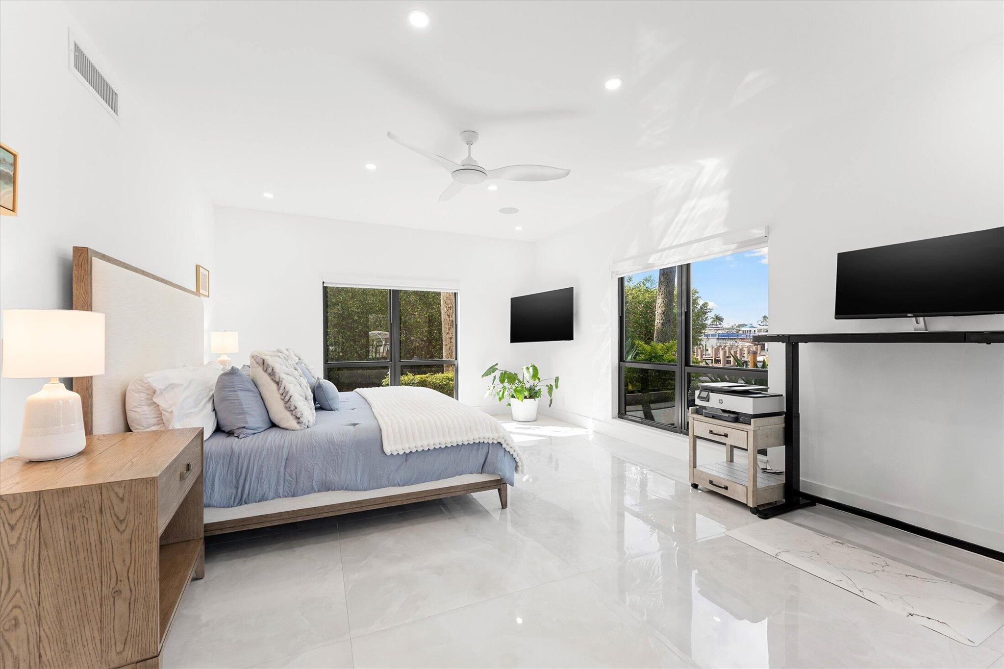 WATERWAY NORTH CONDO - Residential Lease