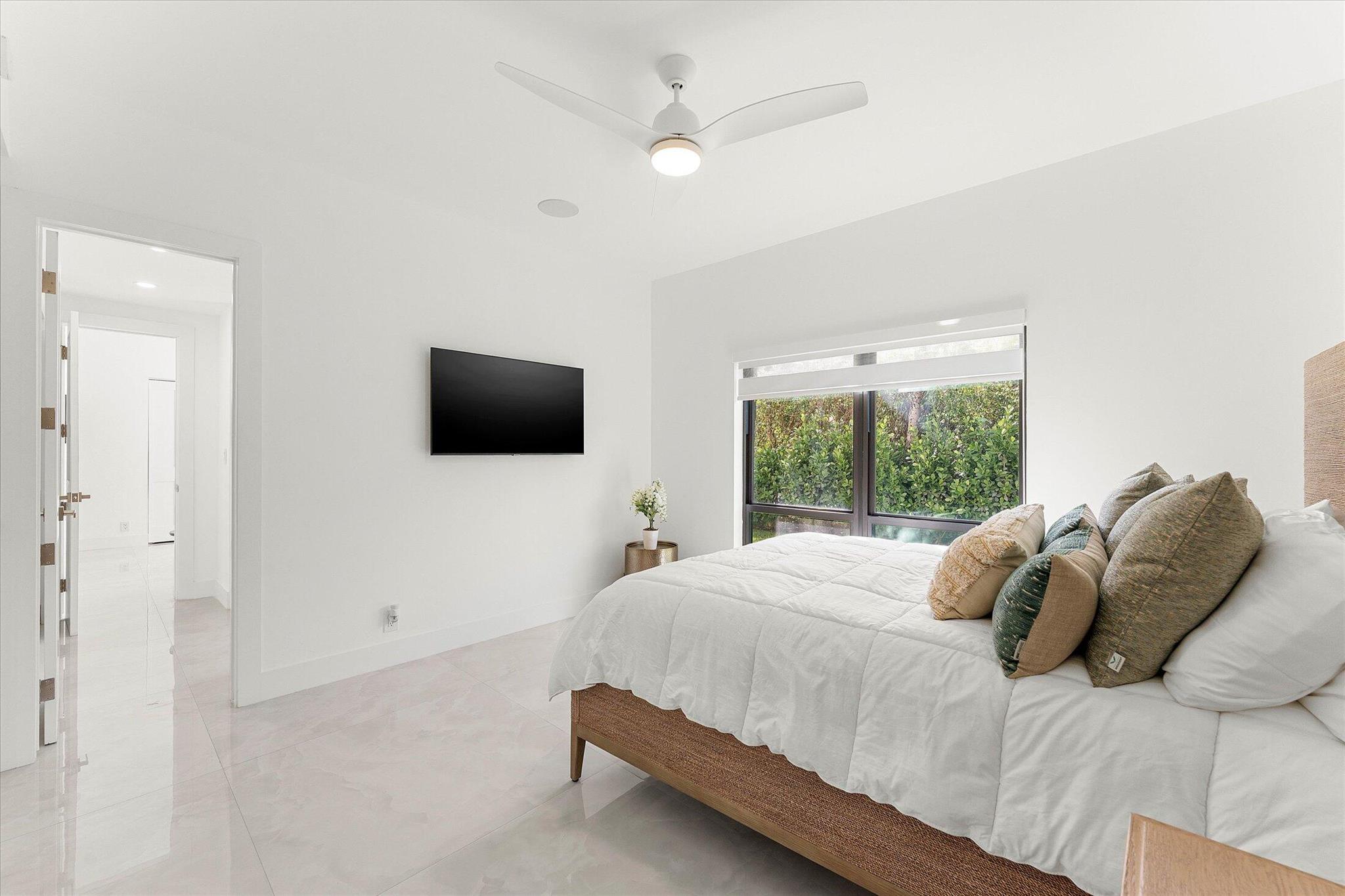 WATERWAY NORTH CONDO - Residential Lease