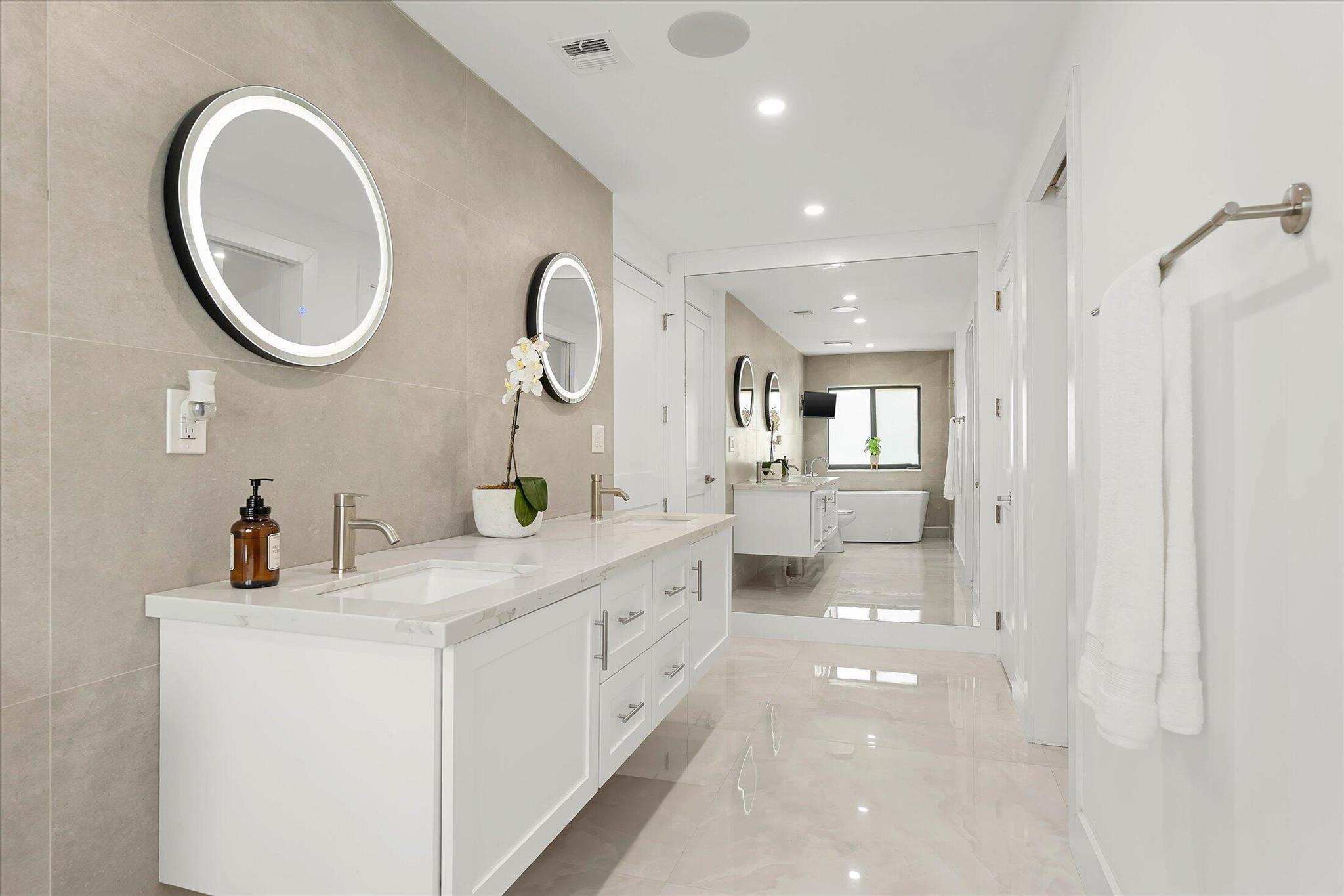 WATERWAY NORTH CONDO - Residential Lease