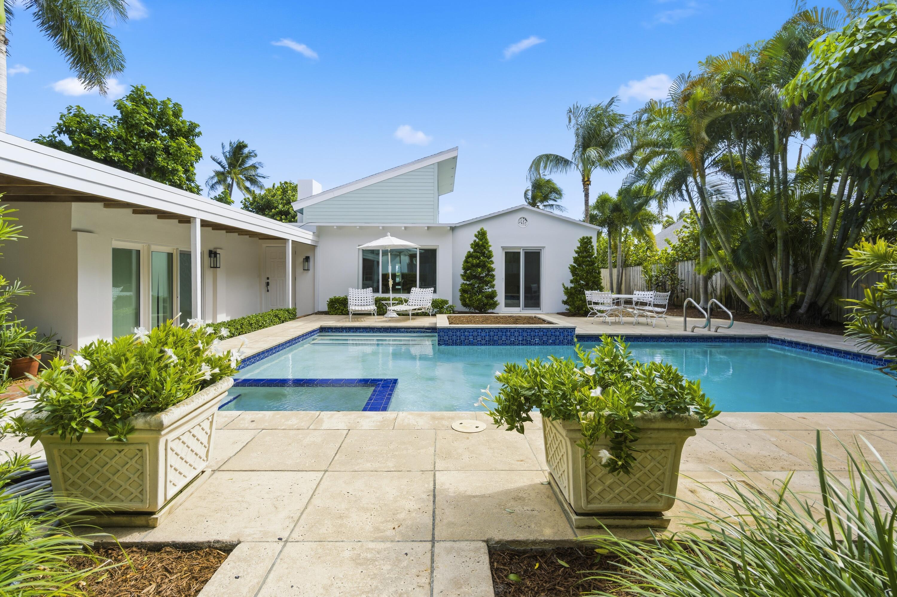 3208 N Flagler Drive