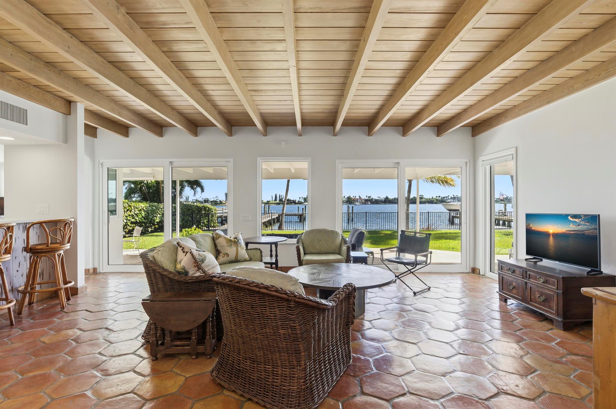 NORTH SHORE TERRACE 1 - Residential