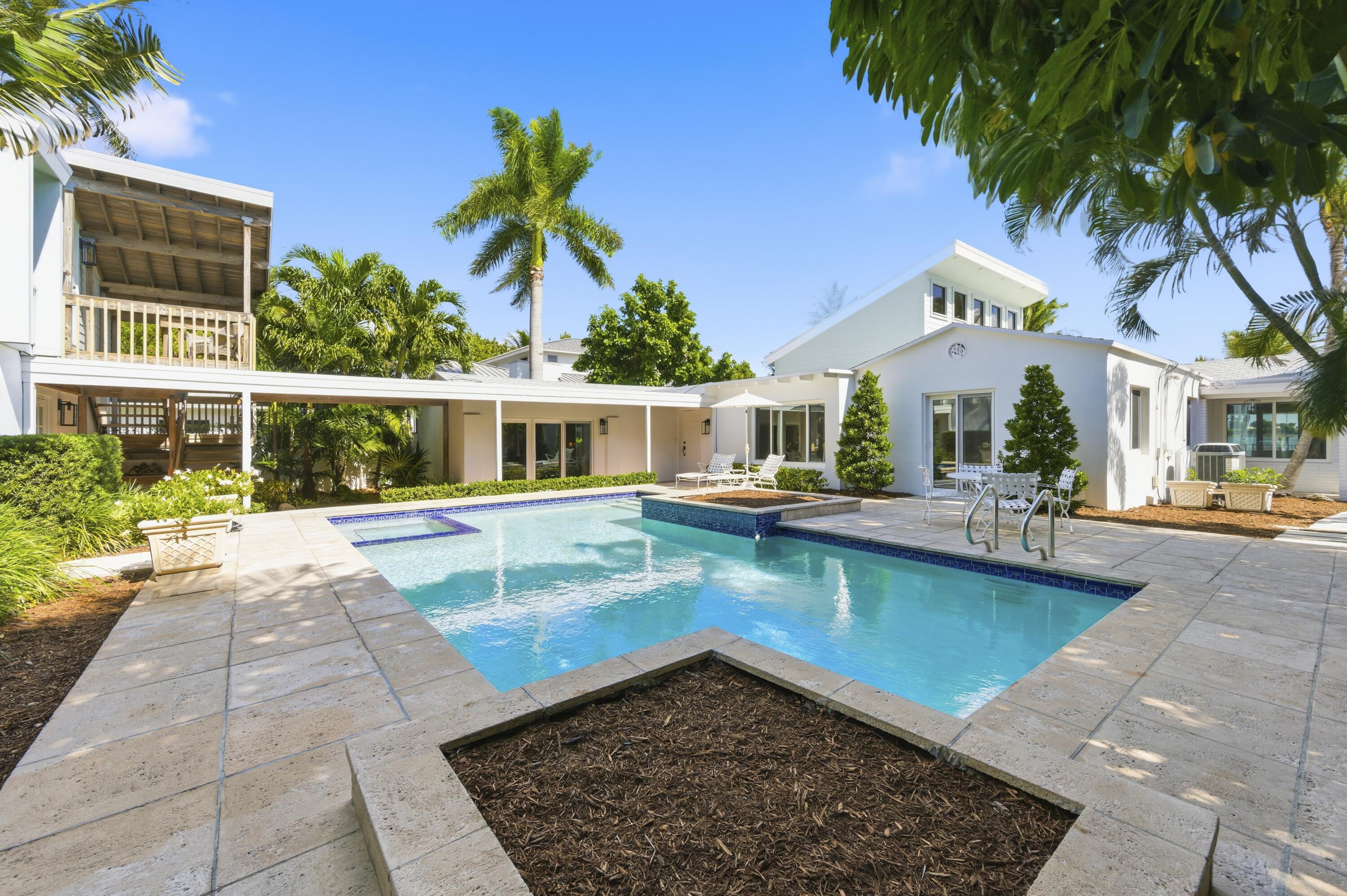 NORTH SHORE TERRACE 1 - Residential