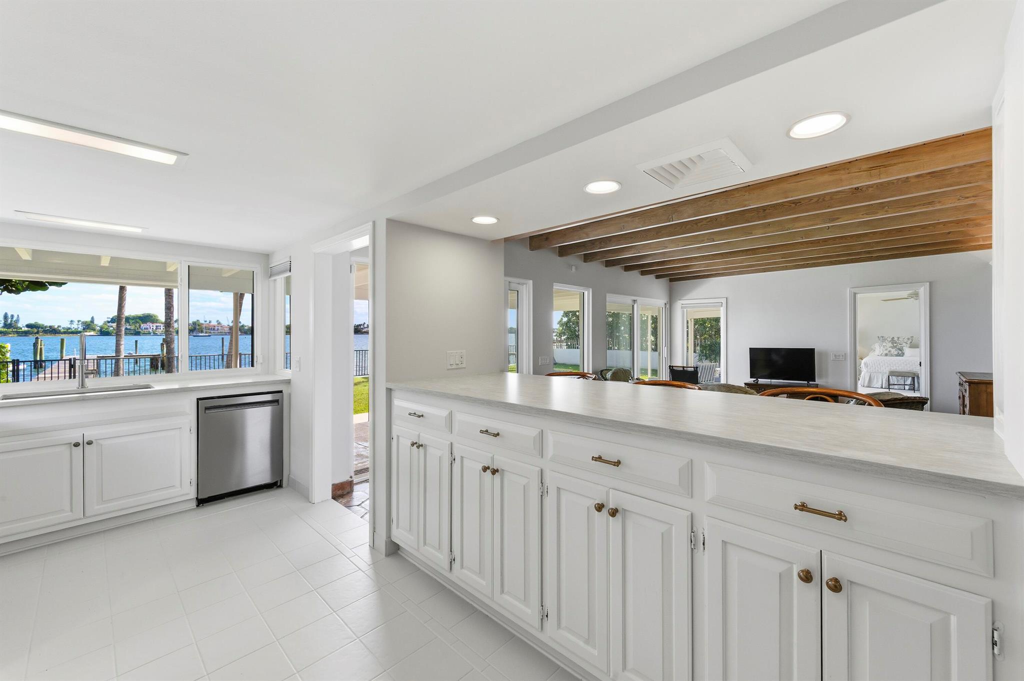 NORTH SHORE TERRACE 1 - Residential