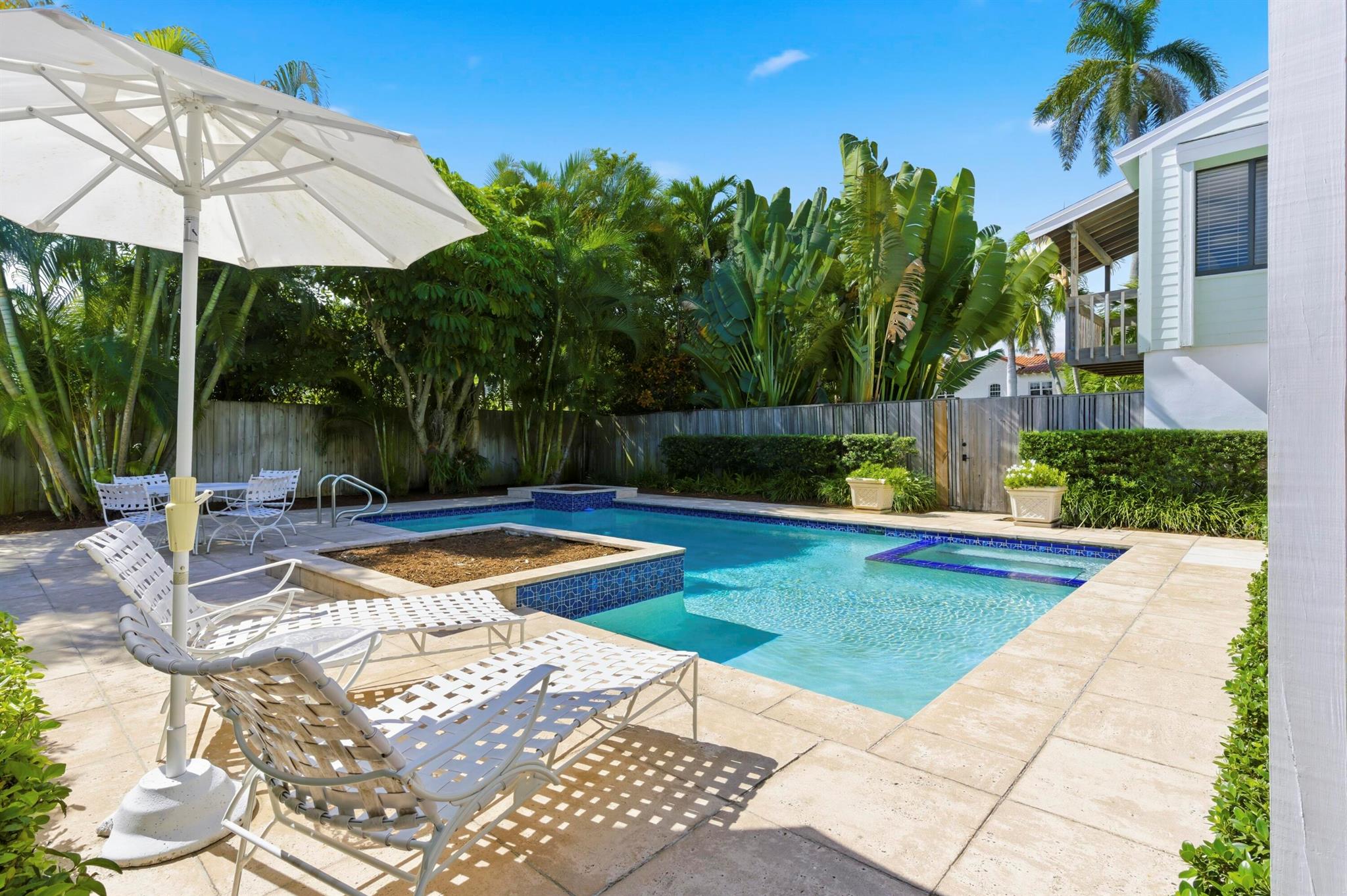 NORTH SHORE TERRACE 1 - Residential