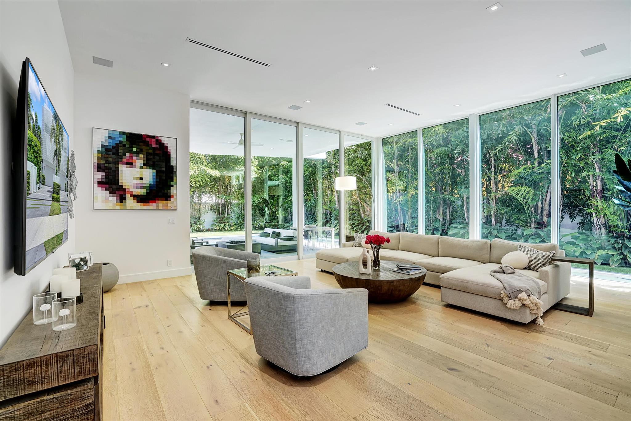 Palm Trail - Residential