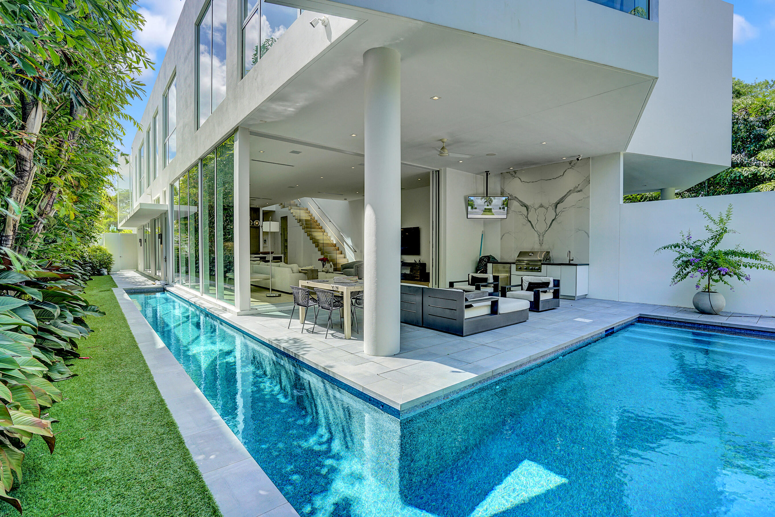 Palm Trail - Residential