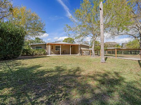 Homes with One Acre Plus in Florida's Treasure Coast 91 2875 58th Court Vero Beach FL 32966