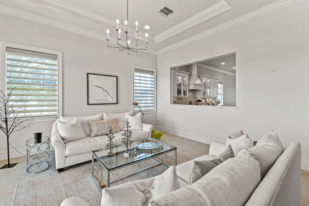 CARRIAGE HOMES AT FRENCHM - Residential