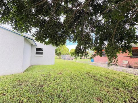 324 W W 5th Terrace Terrace Pahokee FL 33476