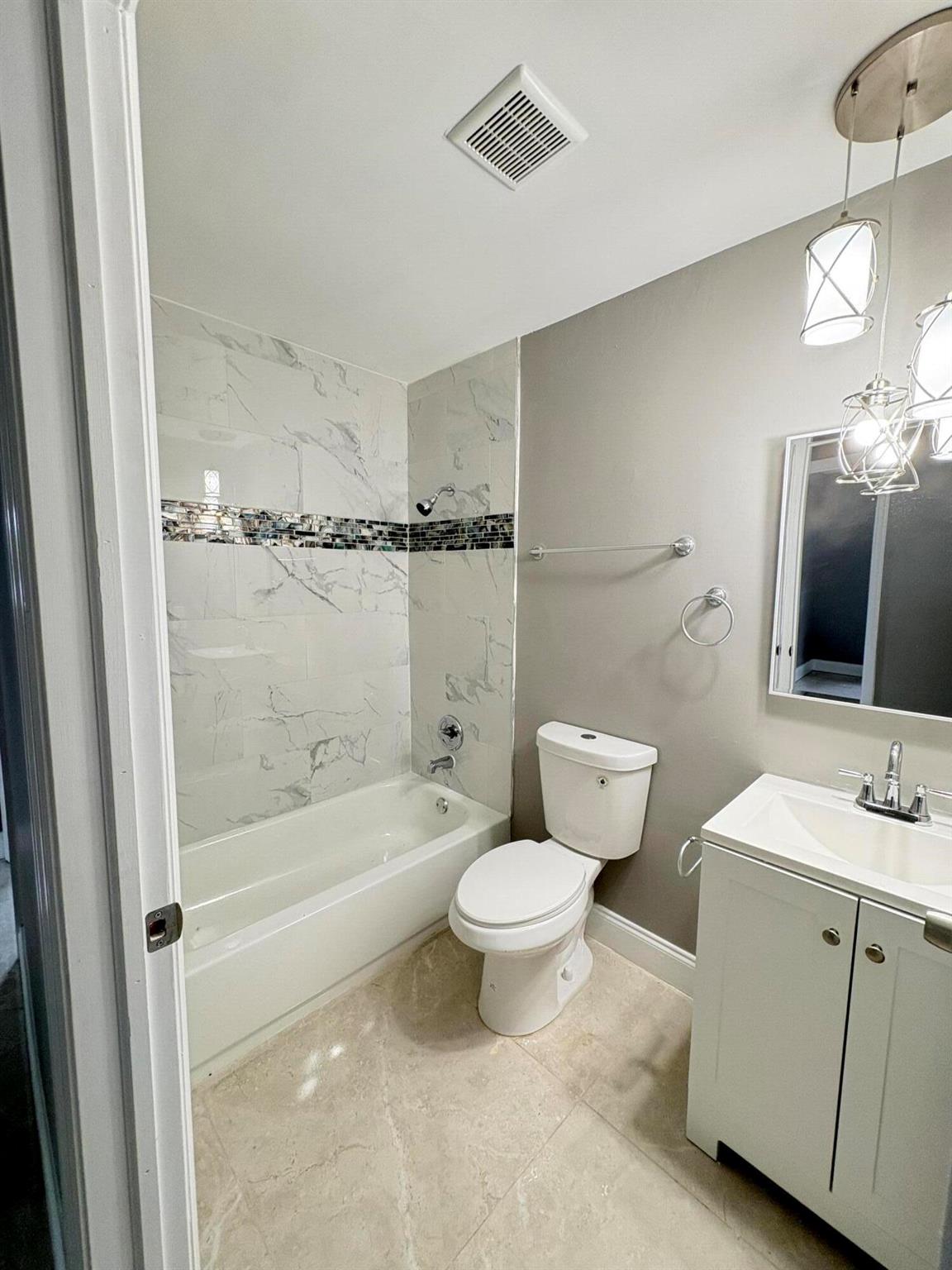 324 W W 5th Terrace Terrace