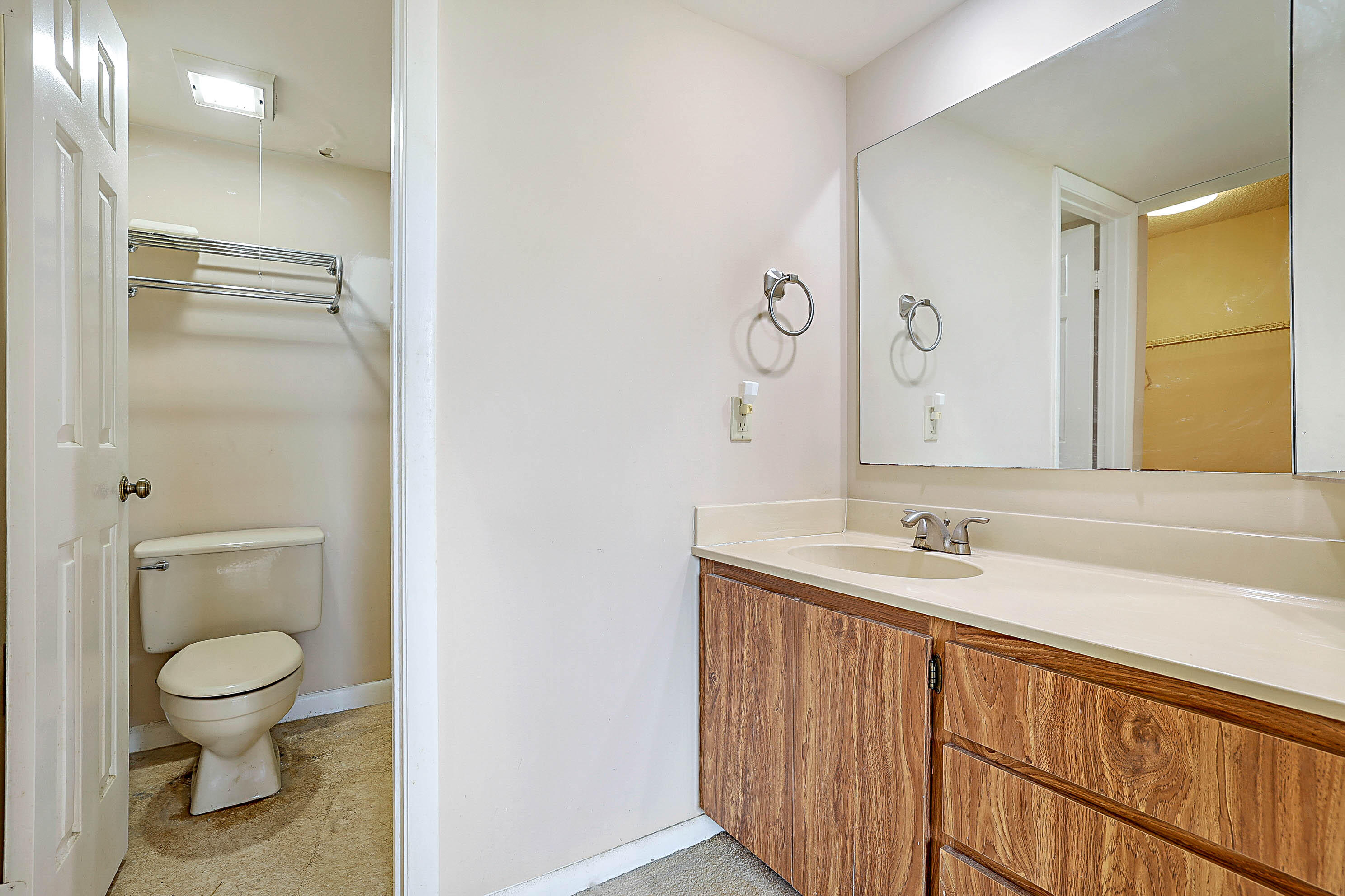 WHITEHALL CONDO OF THE LANDS OF THE PRESIDENT - Residential
