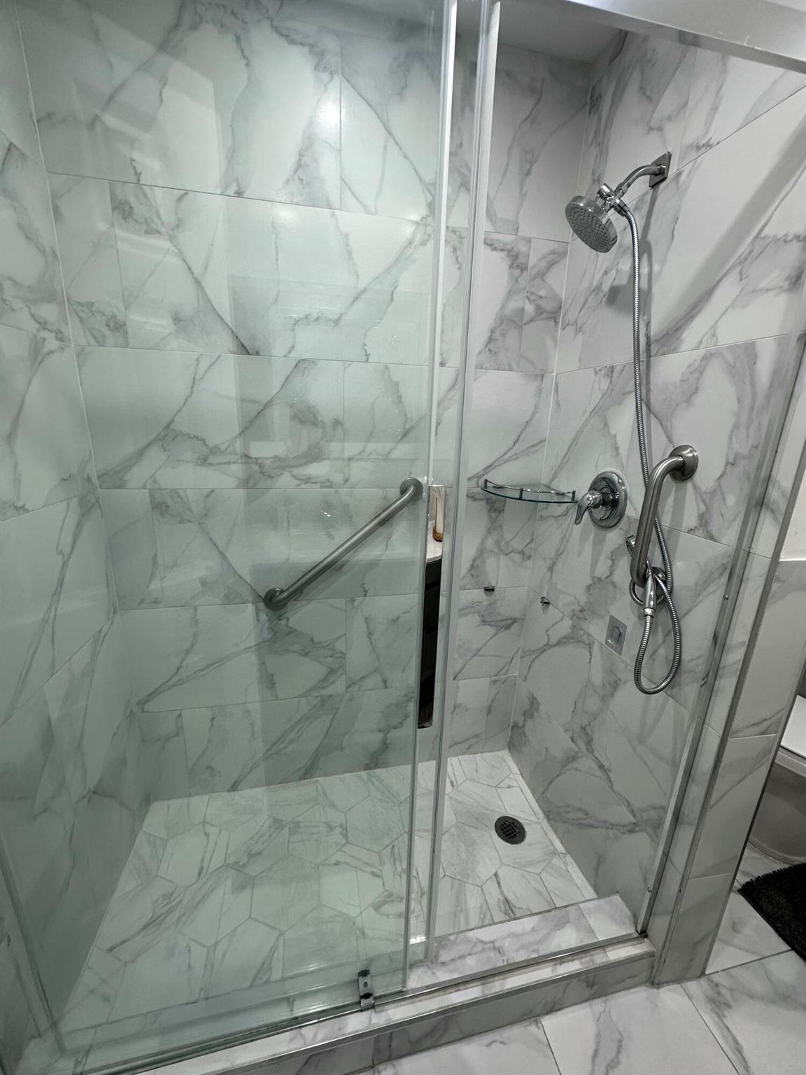 LAKE CLARKE TERR - Residential