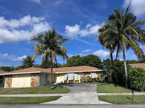 1820 17th Court N Lake Worth Beach FL 33460