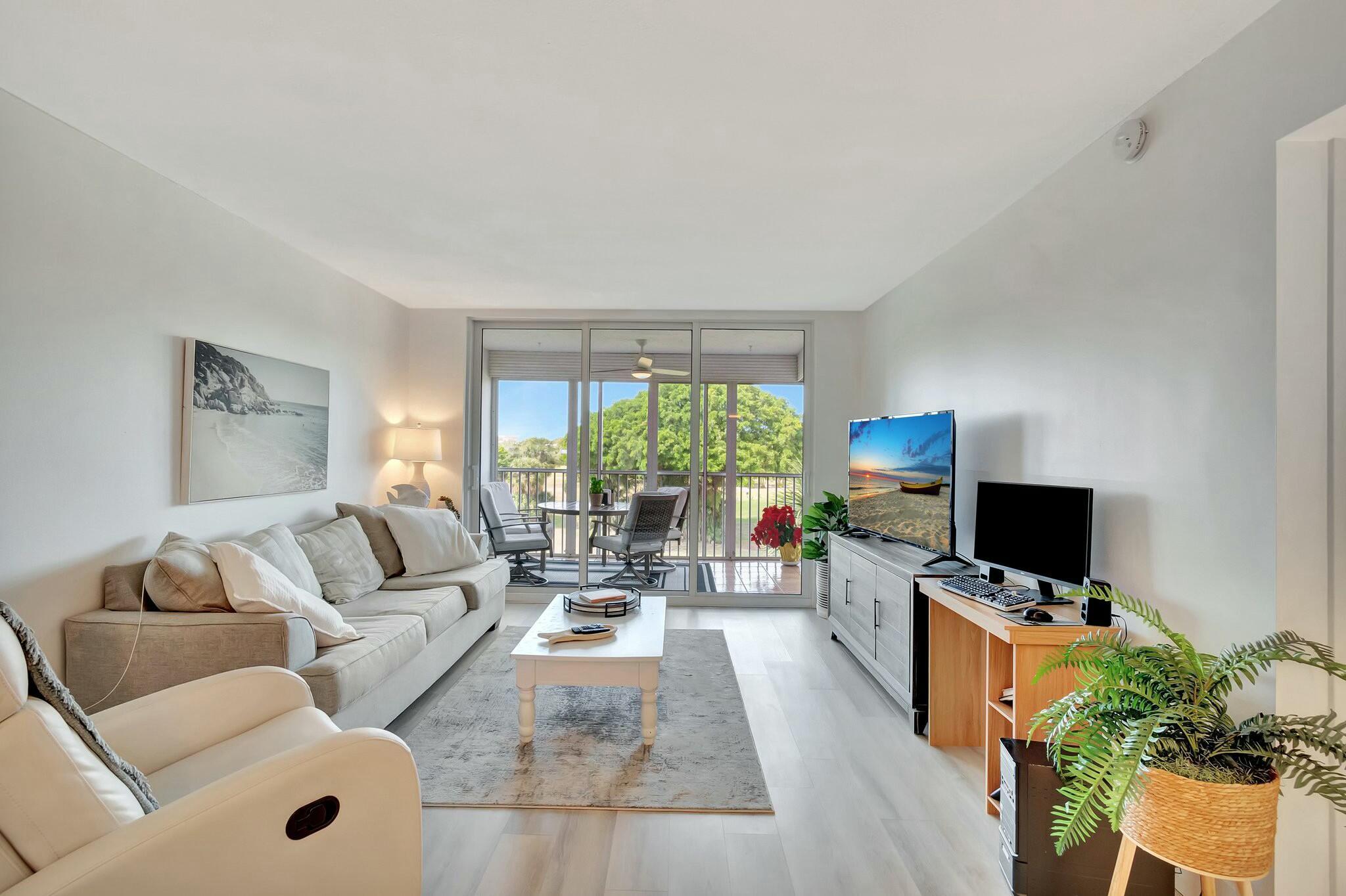 2601 S Course Drive 404